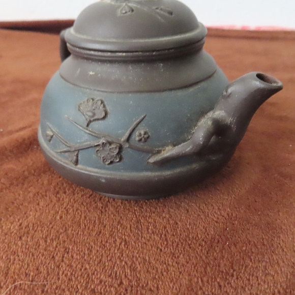 Vintage Chinese Yixing Zisha Clay Serving Lidded Teapot Signed Blue Black - Picture 4 of 11